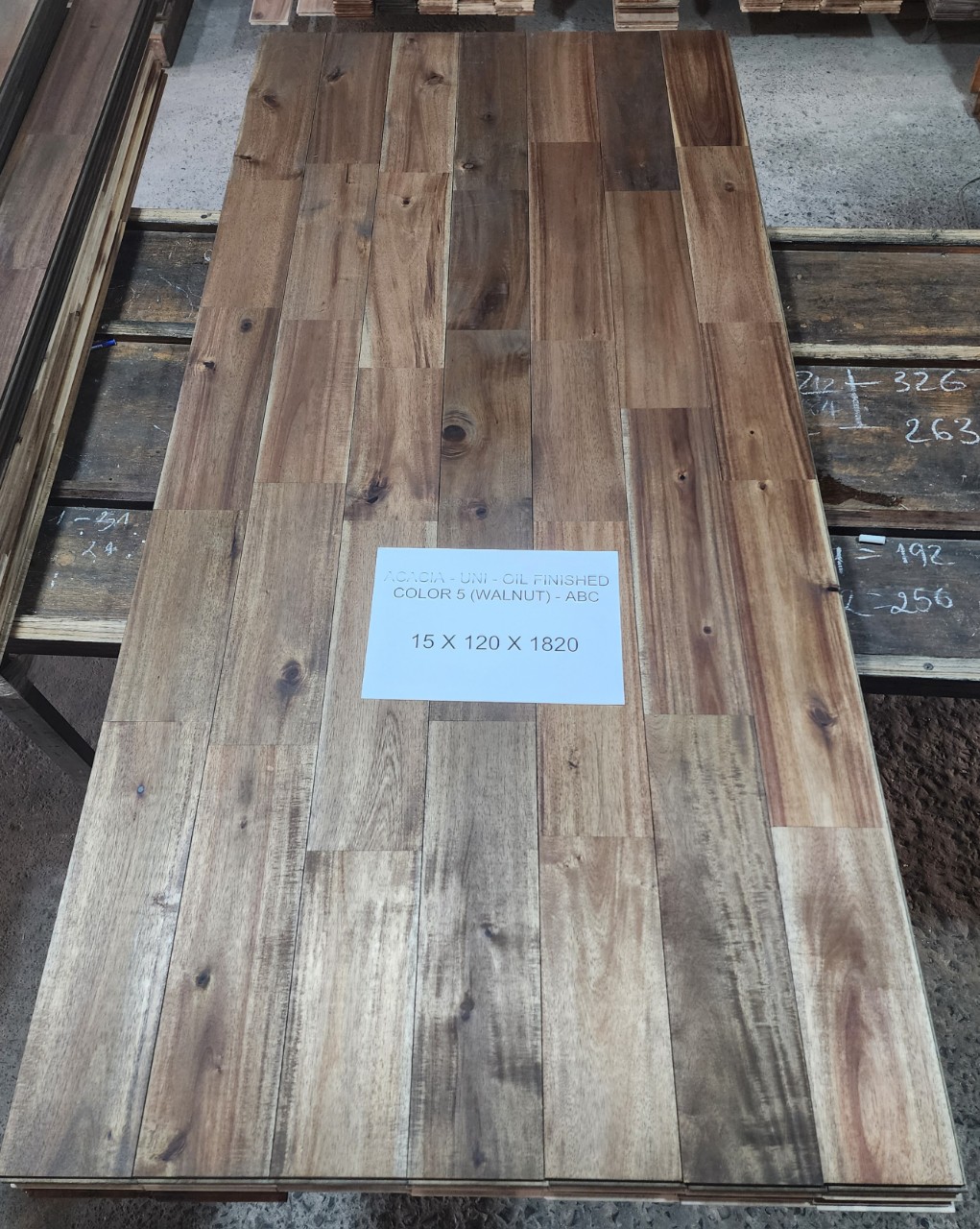 4. ACACIA - UNI - OIL FINISHED (WALNUT COLOR) - 15x120x1820mm.jpg